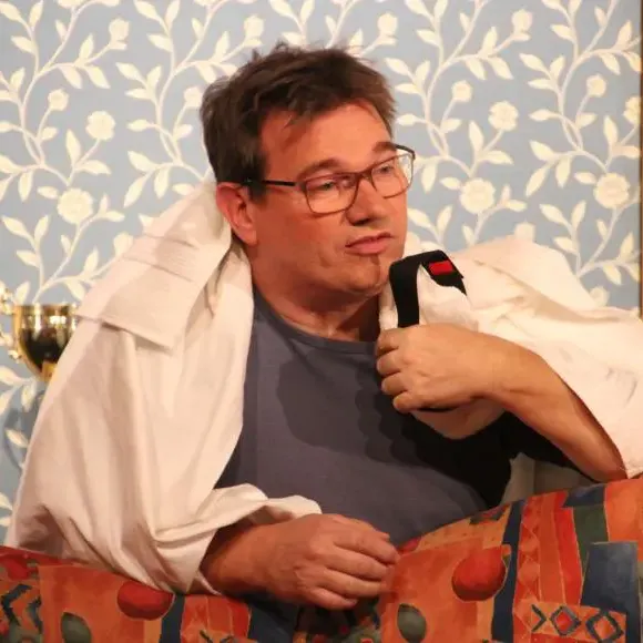 Gottfried Pschill im Stück Der nackte Wahnsinn